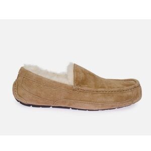 UGG Australia Ascot Chestnut Suede Slippers Loafers Men’s size 9
